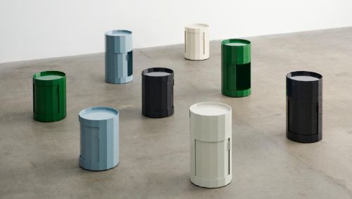 HAY Facet Cabinet Low inkl. Beine und Räder H: 49 cm – Spinatgrün