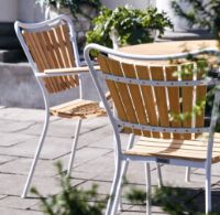 Bild von Mandalay Daisy Gartentisch Ø140 cm Inkl. 6 Gartenstühle Gartenmöbel-Set – Weiß/Teak