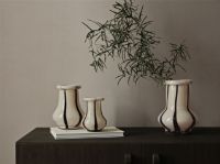 Bild von Ferm Living Riban Vase Mittel H: 19 cm - Glas/Creme
