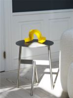 Bild von Normann Copenhagen Crooked One Kerzenständer H: 12,8 cm – Gelb