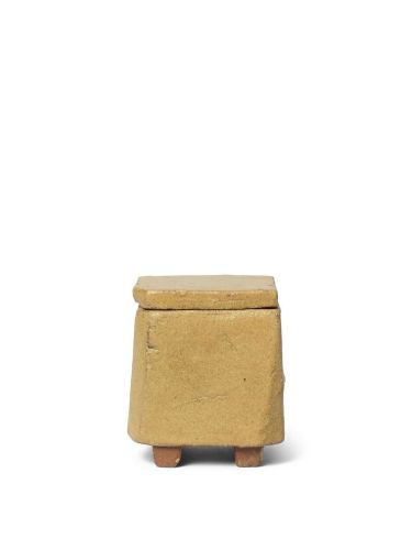 Ferm Living Kurinu Scented Candle H: 10,5 cm - Honey
