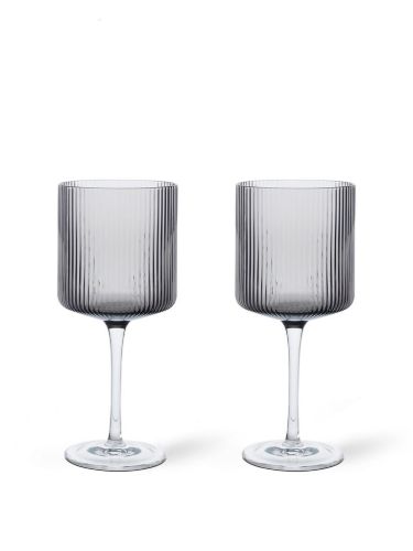 Ferm Living Ripple Red Wine Glasses H: 18,2 cm - Set of 2 - Smoked Grey