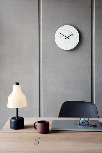 Hemverk RECY Wanduhr Ø: 25 cm – Weiß/Schwarz