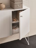 Bild von String Furniture Schrank mit Schloss B: 78 cm - Esche schwarz gebeizt