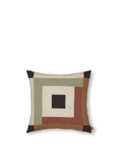 Bild von Ferm Living Border Patchwork Kissenbezug 50x50 cm - Dunkelsalbei/Rotbraun