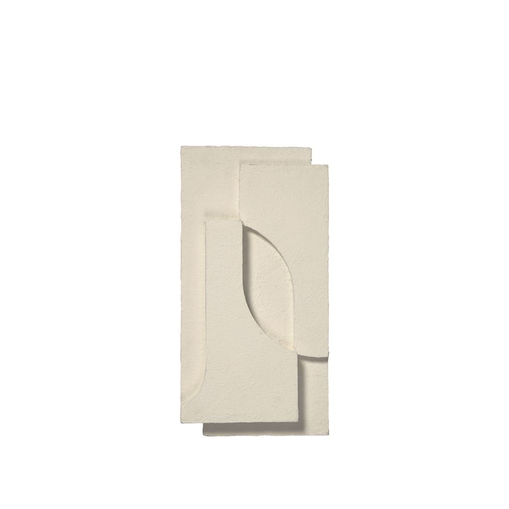 Bild von Kristina Dam Serif Relief S Wanddekoration 51x23 cm - Off White