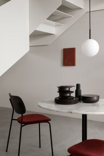 Audo Copenhagen TR Bulb Pendant Ø: 20 cm - Matt Opal/Schwarz AUSSTELLUNGSMODELL