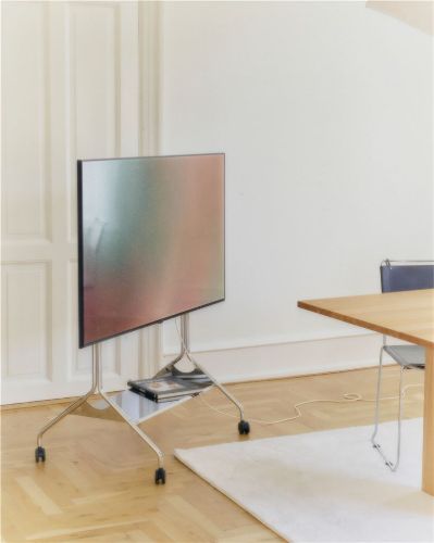 Pedestal Pipe Moon Rollin‘ Tall TV-Ständer 121 x 78 cm – Chrom
