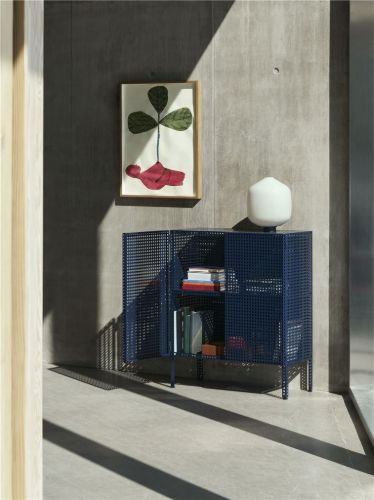 HAY Perforated Floor Cabinet Medium 106,5x89 cm - Stahl/Blau