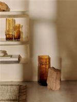 Bild von Ferm Living Muro Vase H: 30 cm - Recycelter Bernstein