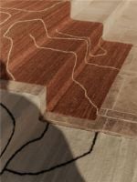 Bild von Ferm Living Gesso Jute-Teppich 200x300 cm - Cremeweiß/Dunkelfeige