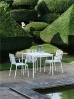 Bild von HAY Palissade Tisch 82,5x90 cm - Cremeweiß