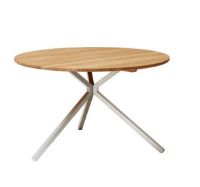 Bild von Form & Refine Frisbee Runder Tisch Ø: 120 cm - Geölte Eiche/Matt verchromter Stahl UDSTILLINGSMODEL
