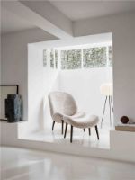 Bild von Vipp 467 Lodge Fußhocker H: 36 cm - Dunkle Eiche/Curly 09 Off-white