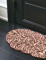 Bild von HAY Coco Fußmatte Swirl 40x80 cm - Bordeaux/Off-White