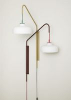 Bild von Hübsch Current Wandleuchte H: 111 cm - Rot/Kastanienbraun