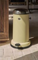 Bild von Vipp 15 Limited Edition Treteimer H: 52 cm 14 L – Marie's Yellow
