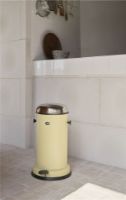 Bild von Vipp 15 Limited Edition Treteimer H: 52 cm 14 L – Marie's Yellow