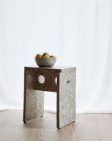 Bild von Form & Refine Remake Hocker H: 45,5 cm - Recoma Packwand