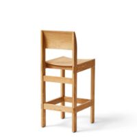 Bild von Form & Refine Sonder Barstuhl SH: 65 cm - Naturolieret Eg