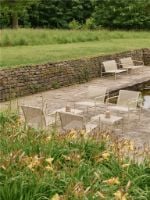 Bild von Ferm Living Dapple Niedriger Tisch 57x57 cm - Kaschmir