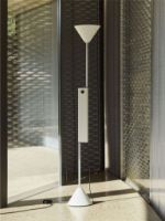 Bild von HAY Twist Stehleuchte H: 200 cm - Aluminium/Cremeweiß