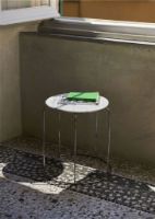 Bild von &Tradition Wire Hocker VP11 H: 42 cm - Marmor Bianco Carrara