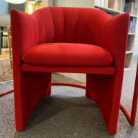 Bild von &Tradition Loafer SC24 Stuhl H: 79 cm - Vidar Rot AUSSTELLUNGSMODELL