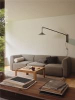 Bild von FDB Furniture U17 Hasle Wandleuchte Lang H: 69,5 cm - Olivgrün