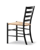 Bild von Fredericia Furniture 3207 Klint Esszimmerstuhl H: 85 cm - Schwarz lackierte Eiche