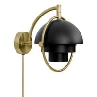 Bild von GUBI Multi-Lite Wandleuchte Ø: 15 cm - Messing/Schwarz Seidenmatt