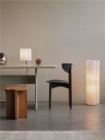 Bild von Ferm Living Boe Tischleuchte H: 80 cm - Silber/Natur