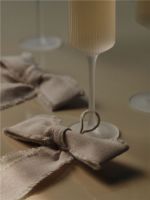 Bild von Ferm Living Ripple Champagnerglas 15 cl 2er-Set - Milchglas