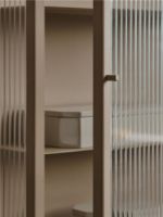 Bild von Ferm Living Haze Wandschrank 35x100 cm - Jern/Cashmere