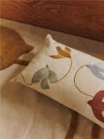 Bild von Ferm Living Swif Besticktes Kissen, rechteckig, 60 x 40 cm, Bio-Baumwolle/Mehrfarbig