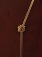 Bild von Ferm Living Melt Wanduhr 28x33 cm - Dunkel gebeiztes Wurzelholz