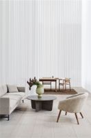 Bild von Fredericia Furniture 2631 Ditzel Loungesessel H: 72 cm - Geölte Eiche/Schaffell Moonlight