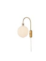 Bild von Le Klint 201 Wandleuchte Klein H: 35 cm - Messing/Weiß