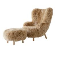 Bild von &Tradition Petra VB3 Loungesessel & Pouf - Geölte Eiche/Schaffell Honig 08