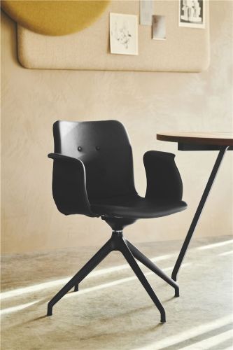 Bent Hansen Premium Dynamic Sessel SH: 46 cm – Schwarz pulverbeschichteter Stahl/Zenso 2 Schwarzes Leder 207
