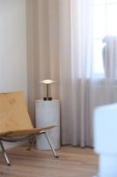 Bild von Piet Hein Sinus 22 Tragbare Tischleuchte H: 25 cm - Aluminium/Antikbronze