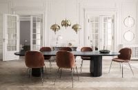 Bild von GUBI Multi-Lite Pendelleuchte Ø: 36 cm Messingsockel – Schirm aus glänzendem Messing