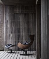 Bild von Bruunmunch The Lobster Chair SH: 39 cm inkl. Fußhocker - Walnuss / Schwarz