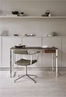 Bild von Vipp 430 Studio Schreibtischschublade 29x56 cm - Aluminium/Walnuss

