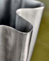 Bild von House Doctor Flood Vase H: 33 cm - Eisen/Silber