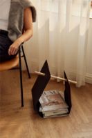 Bild von Andersen Furniture Edge Zeitschriftenhalter H: 45 cm - Metall/Eiche