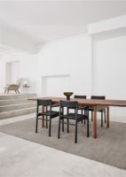 Bild von &Tradition 3446 Stuhl, Höhe: 79,5 cm – Eiche schwarz lackiert/Omni-Leder schwarz