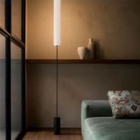 Bild von Luceplan Hono Stehleuchte, Höhe: 180 cm – Schwarz/Weiß