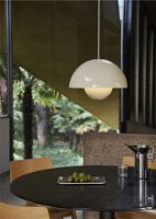 Bild von &Tradition Blumentopf VP7 Pendel Ø: 37 cm - Elfenbein