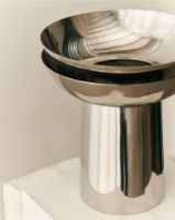 Bild von Louise Roe Brunnenvase Nr. 02 H: 30 cm - Polierter Edelstahl